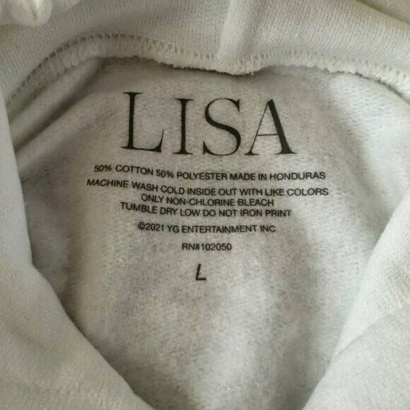YG Entertainment Lisa white and gray graphic print hoodie jogger set women's L - Picture 8 of 15